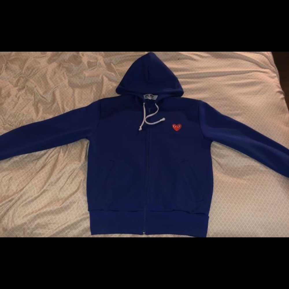 Comme Des Garçons Play Heart sweater